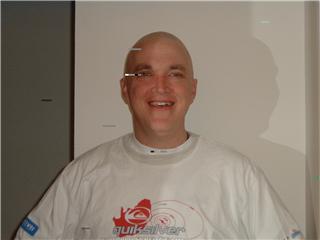 Mike_AtHome1MonthAfterTransplant_OnSteroids_Mar2005.jpg
